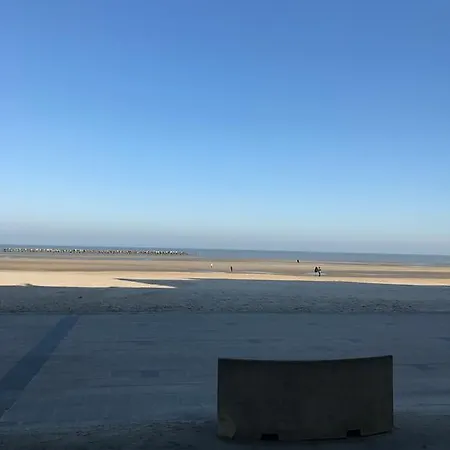 Les Bains Beach דירה *