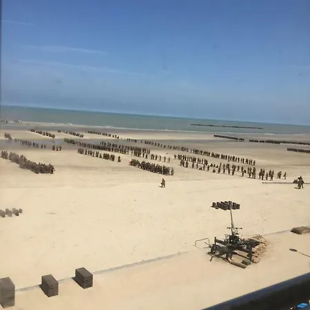 דירה Les Bains Beach *